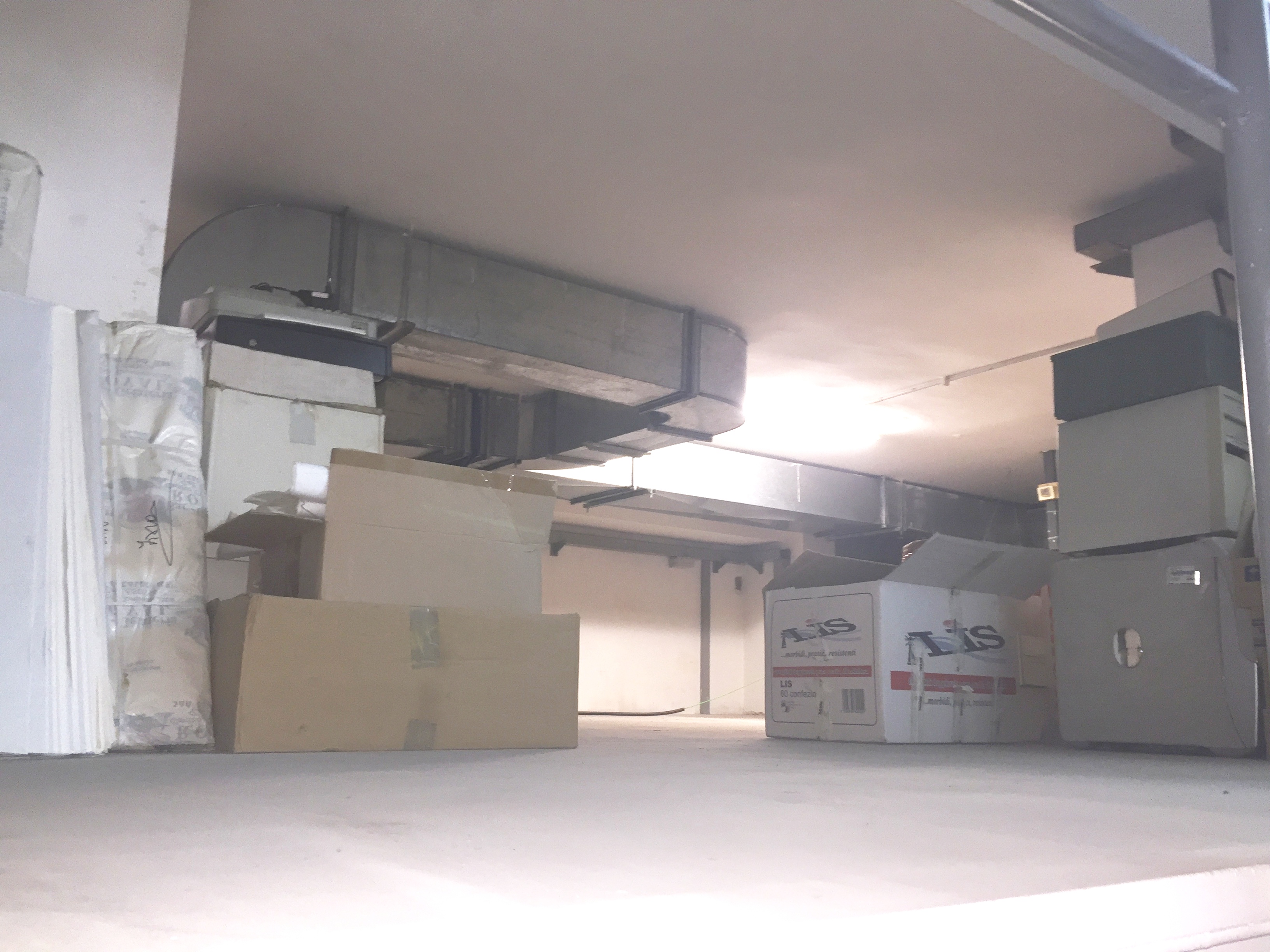 Locale commerciale uso ottica 170 mq nel cuore umbertino di Bari