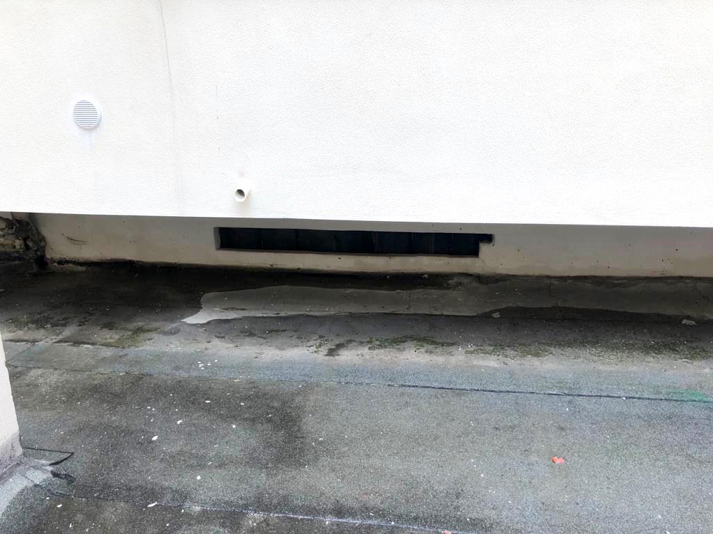 Vendesi locale viale Imperatore Traiano10/D con predisposizione canna fumaria