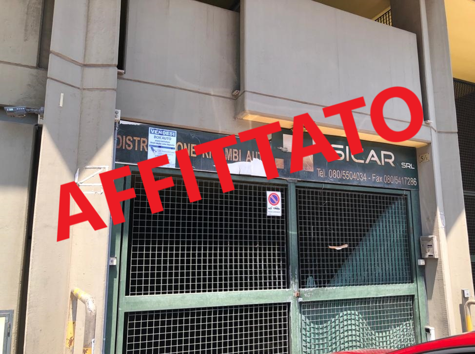 Affittasi Autorimessa in via Postiglione